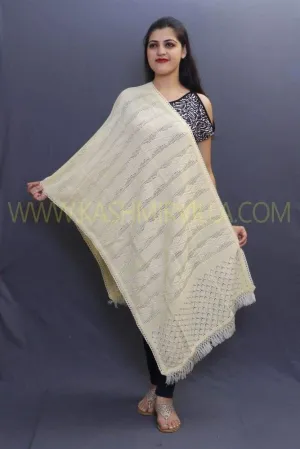 Cream Coloured Knitting Stole Enriched With New Stylish Pattern.